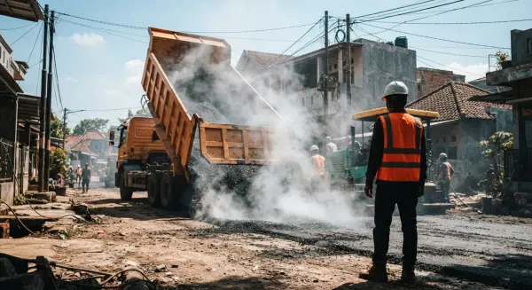 jasa pengaspalan purwakarta mengerjakan pada proyek aspal di daerah pemukiman