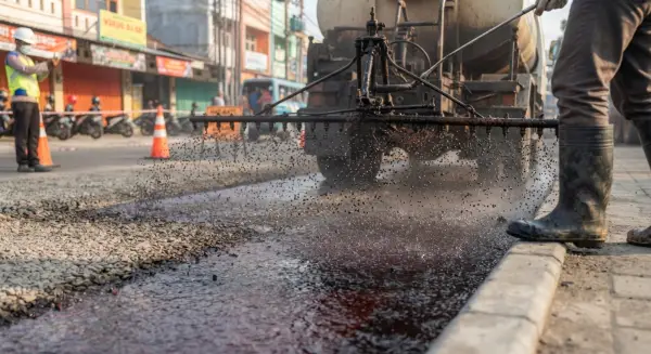 primecoat membantu menyiapkam lapisan pondasi aspal sebelum memasang lapisan aspal